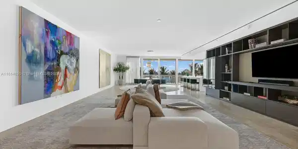 9111 Collins Ave