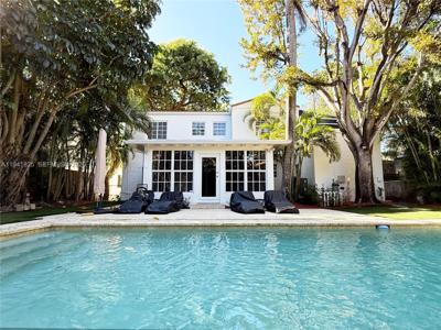 5835 La Gorce Dr