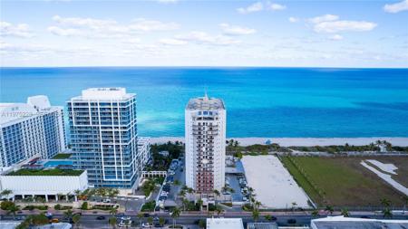 6767 Collins Ave