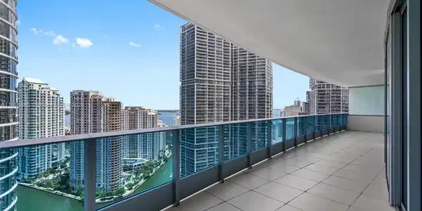 200 Biscayne Boulevard Way