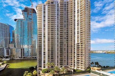 801 Brickell Key Blvd