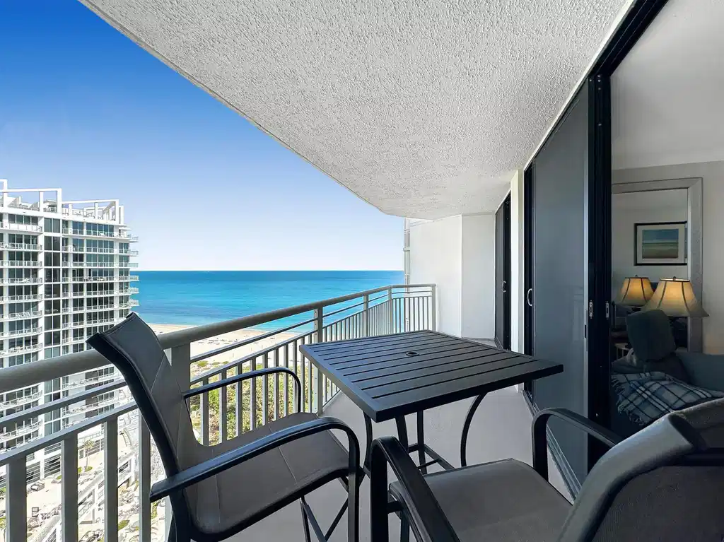 Image 1: Spacious Balcony for Dining & Drinks