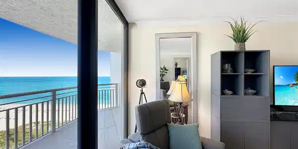 Image 4: Living Room Balcony Access