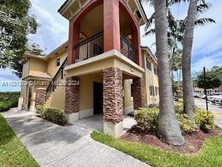 990 NE 33rd Ter