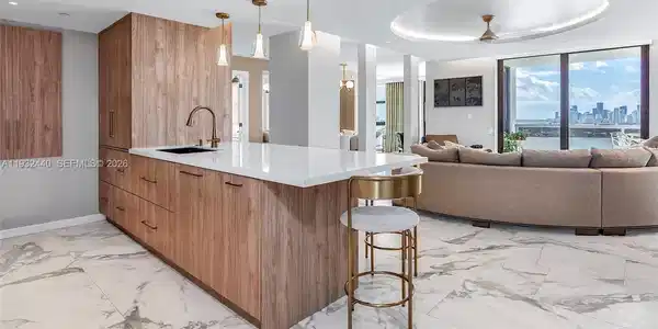 9 Island Ave