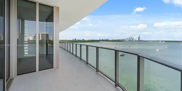 1135 103 ST