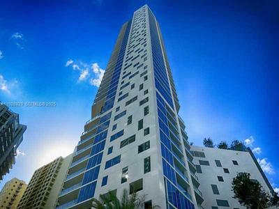 1300 BRICKELL BAY DR