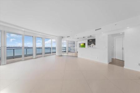 2127 Brickell Ave