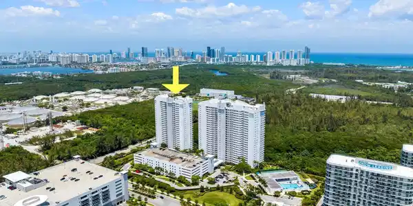 15051 Royal Oaks Ln Unit 2504