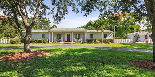 6200 SW 123rd Ter
