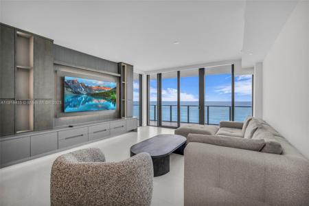 1116 N Ocean Blvd