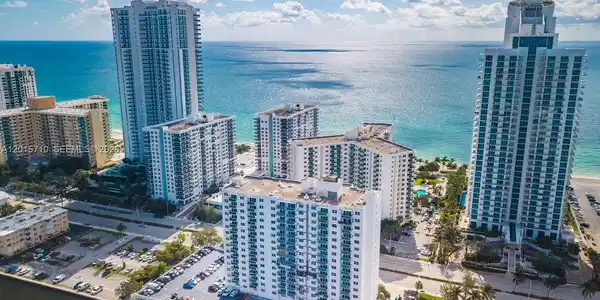 3001 S Ocean Dr
