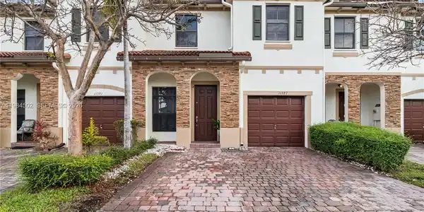 11387 SW 232nd Ter