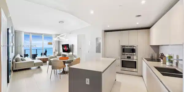 4111 S Ocean Dr