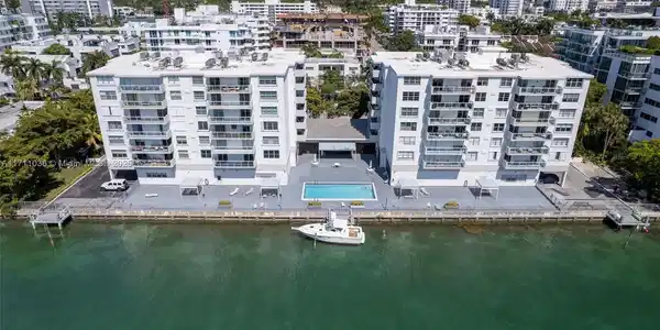 10000 W Bay Harbor Dr