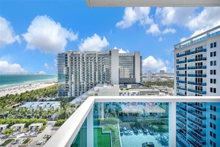 2301 Collins Ave