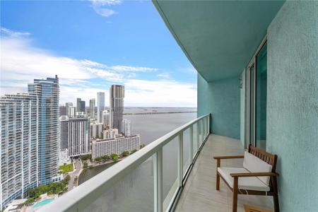1900 N Bayshore Dr
