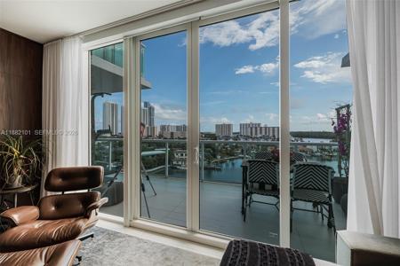 400 Sunny Isles Blvd