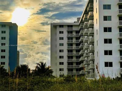 401 Ocean Dr