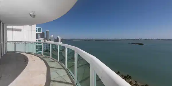1800 N Bayshore Dr
