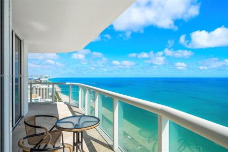 6365 Collins Ave