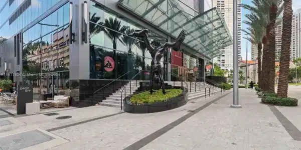 1451 Brickell Ave