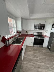 180 NE 12th Ave