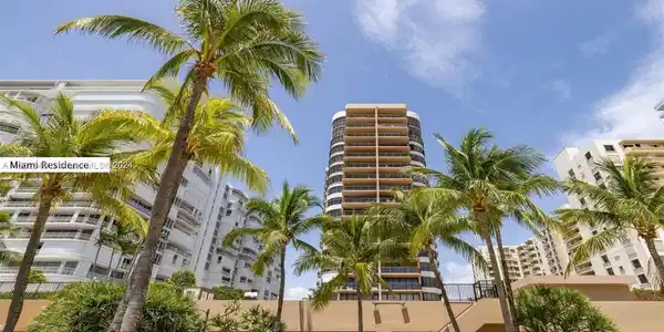 10175 Collins Ave