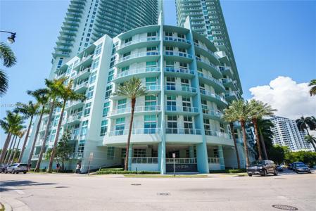 1900 N Bayshore Dr