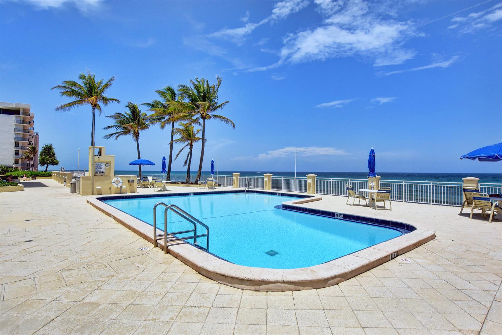 Image 1: Pool