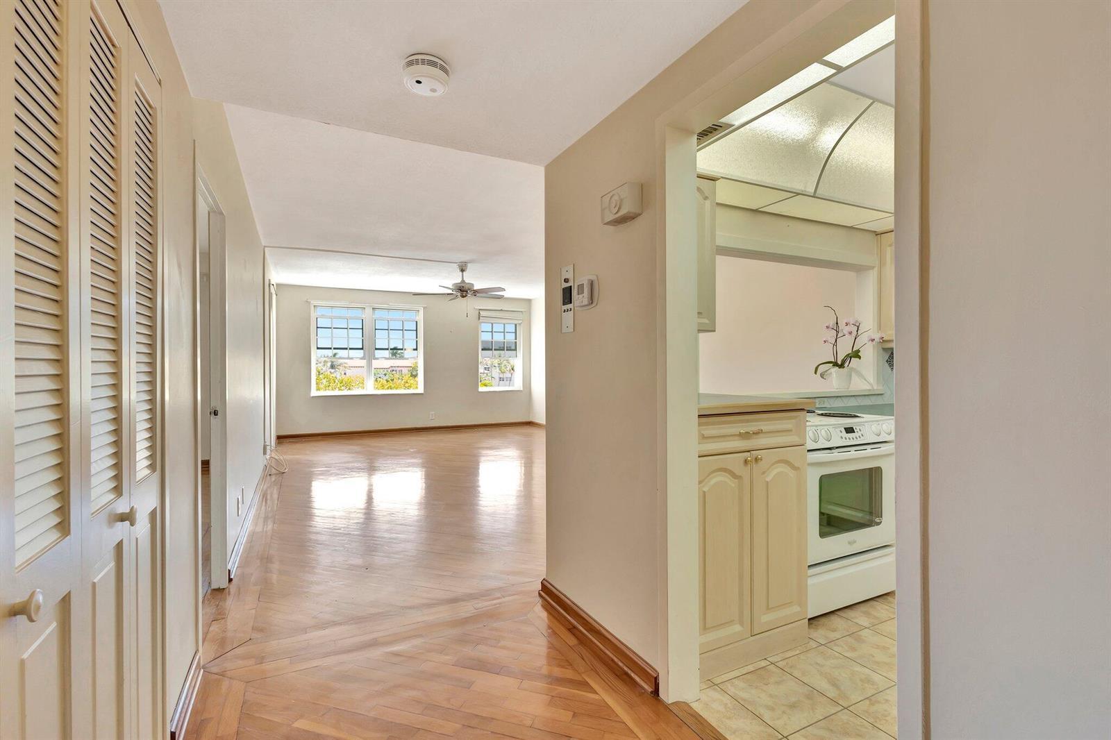 Image 2: Foyer