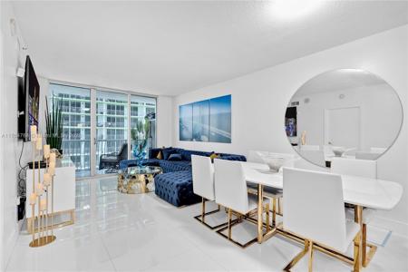1750 N Bayshore Dr