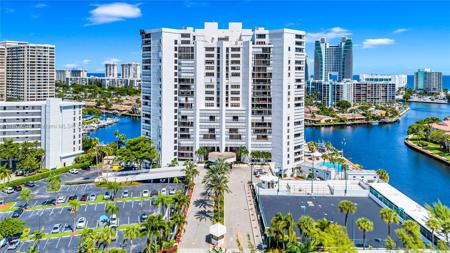 300 Three Islands Blvd
