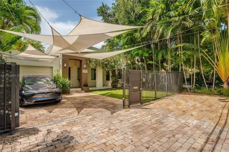 2533 Andros Ave