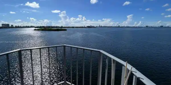 11930 N Bayshore Dr