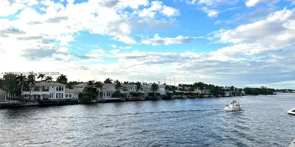 1600 S Ocean Dr
