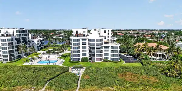 Image 2: Townhouses Of Highland Beach