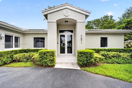 7571 SW 148th Ter