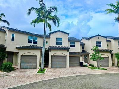 1900 Oceanwalk Ln