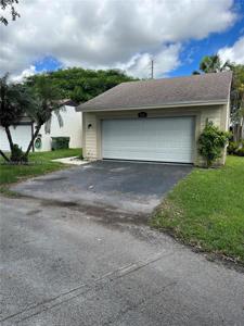 1316 N Quetzal Ct