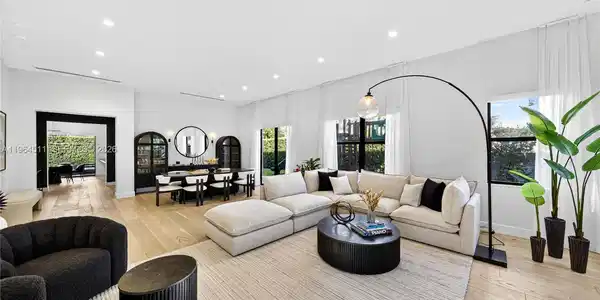 7500 SW 55th Ave