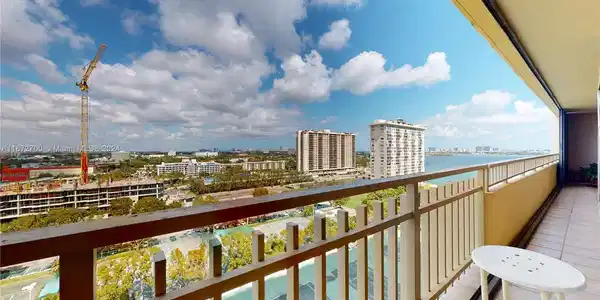 11113 Biscayne Blvd