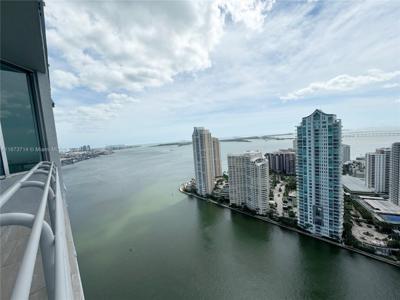 325 S Biscayne Blvd