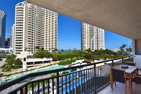 540 Brickell Key Dr