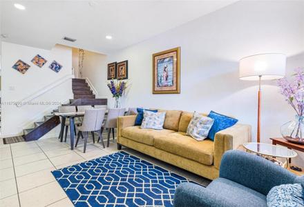 343 NE 37th Ter