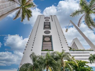 1717 N Bayshore Dr