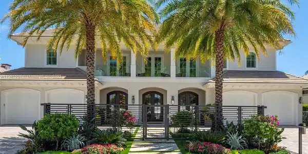 52 Royal Palm Dr