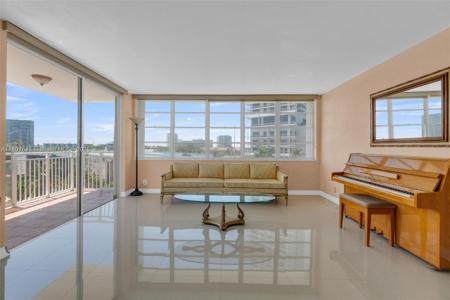 1801 S Ocean Dr