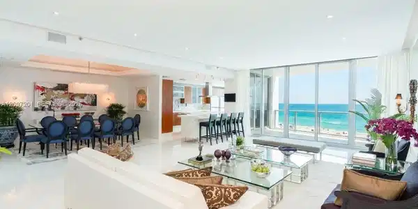 5959 Collins Ave