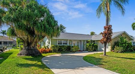 4910 Sorrento CT